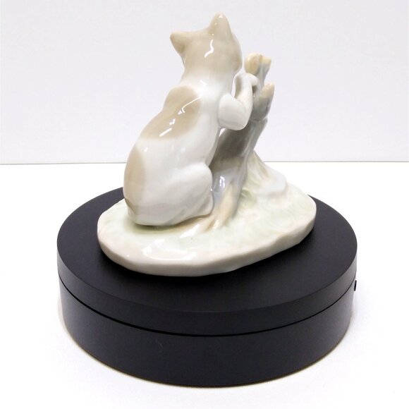 Porcelain Cat Climbing Tree Figurine 1970s Vintage RARE Hard To Find Collectible - Picture 4 of 10